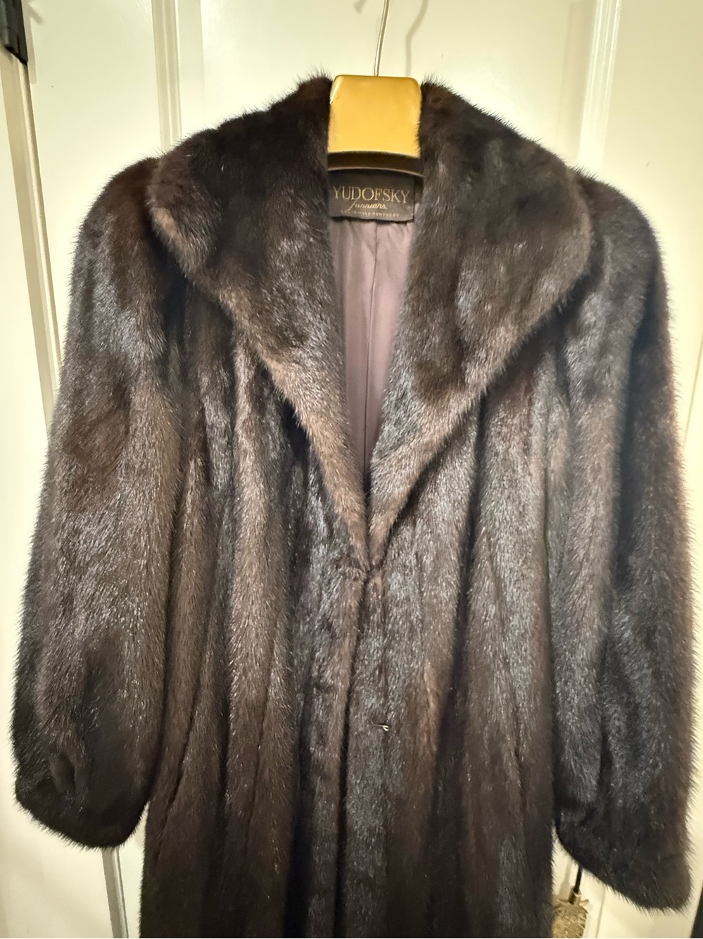 Vintage Yudofsky Furriers Full Length Dark Brown Mink Fur Coat - Picture 4 of 16